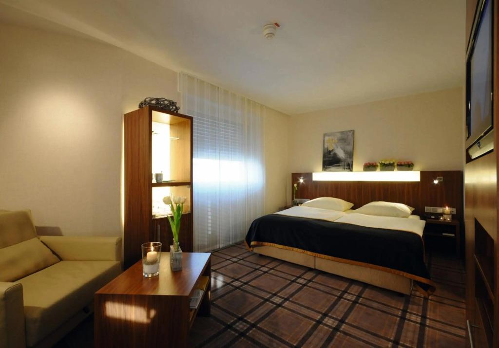 hotel image 16