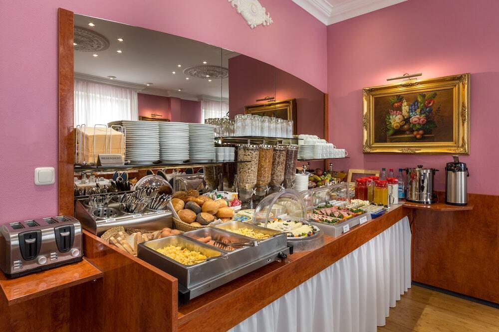 hotel image 10