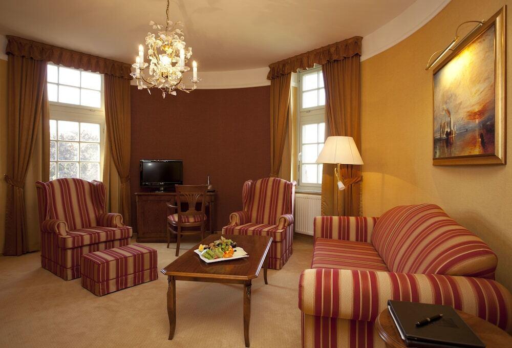 hotel image 16