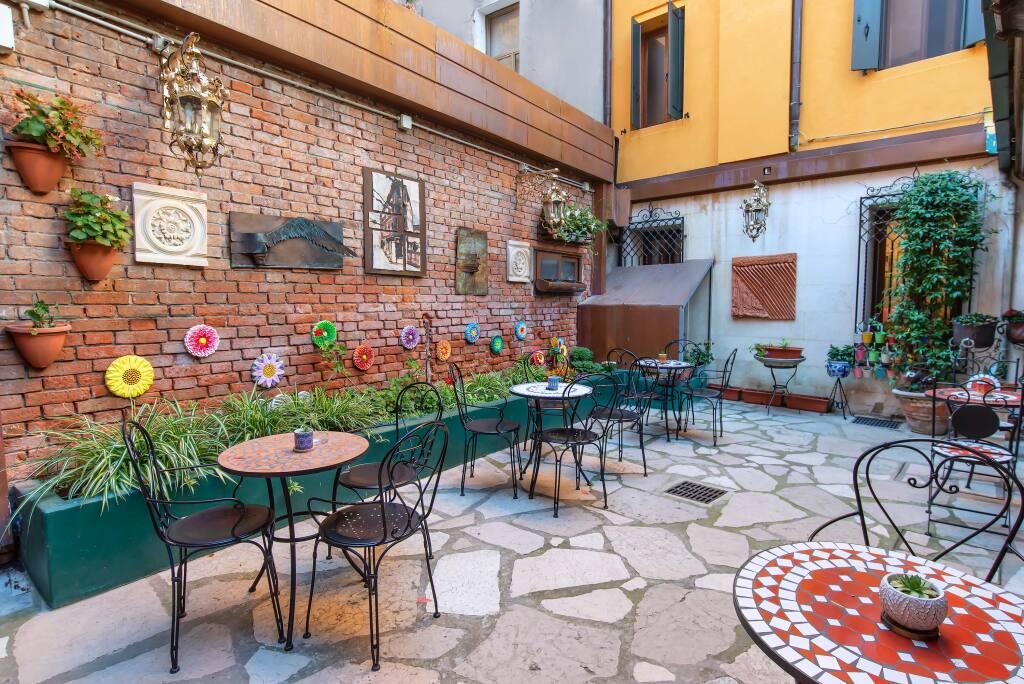 hotel image 23