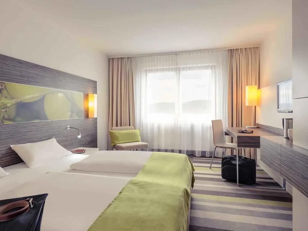 hotel image 12