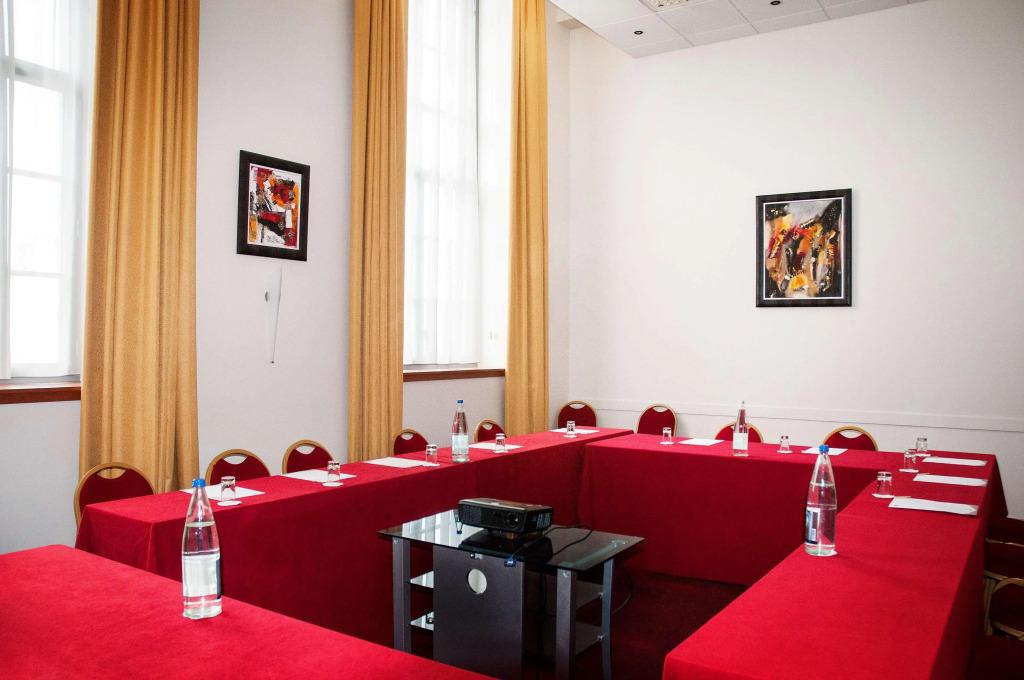hotel image 13