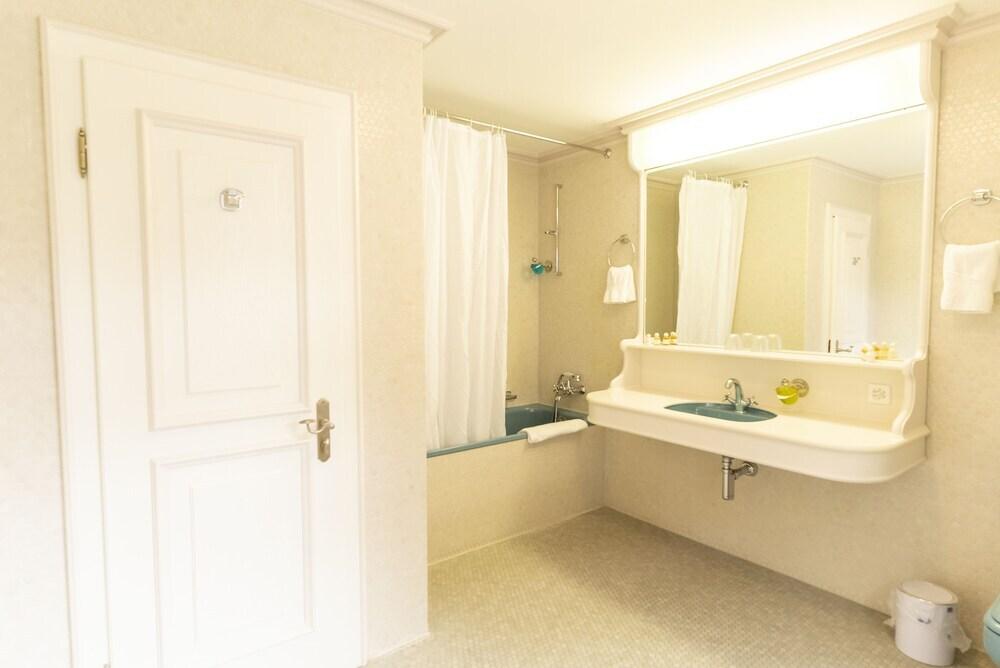hotel image 11