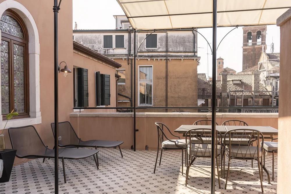 hotel image 11
