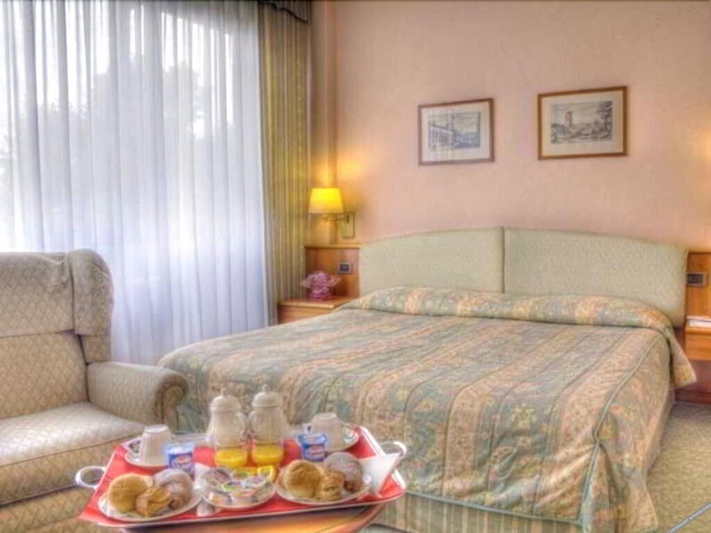 hotel image 12