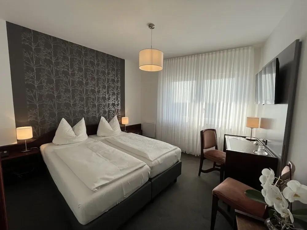 hotel image 12