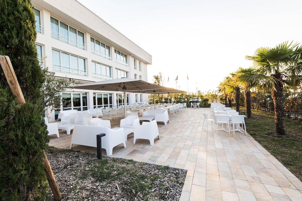 hotel image 18