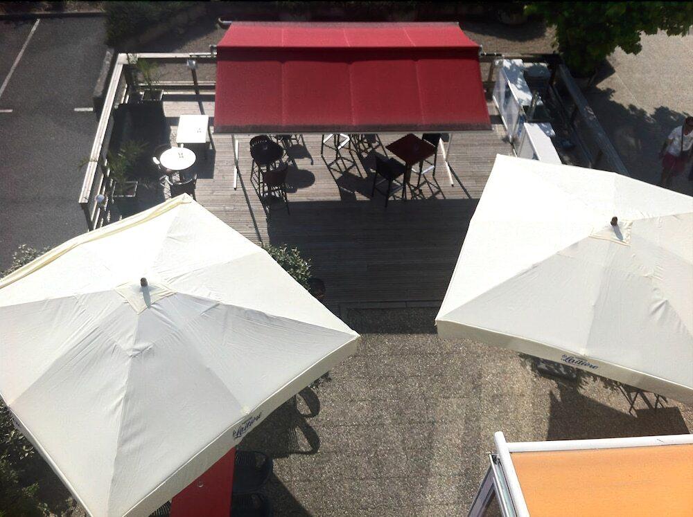 hotel image 13