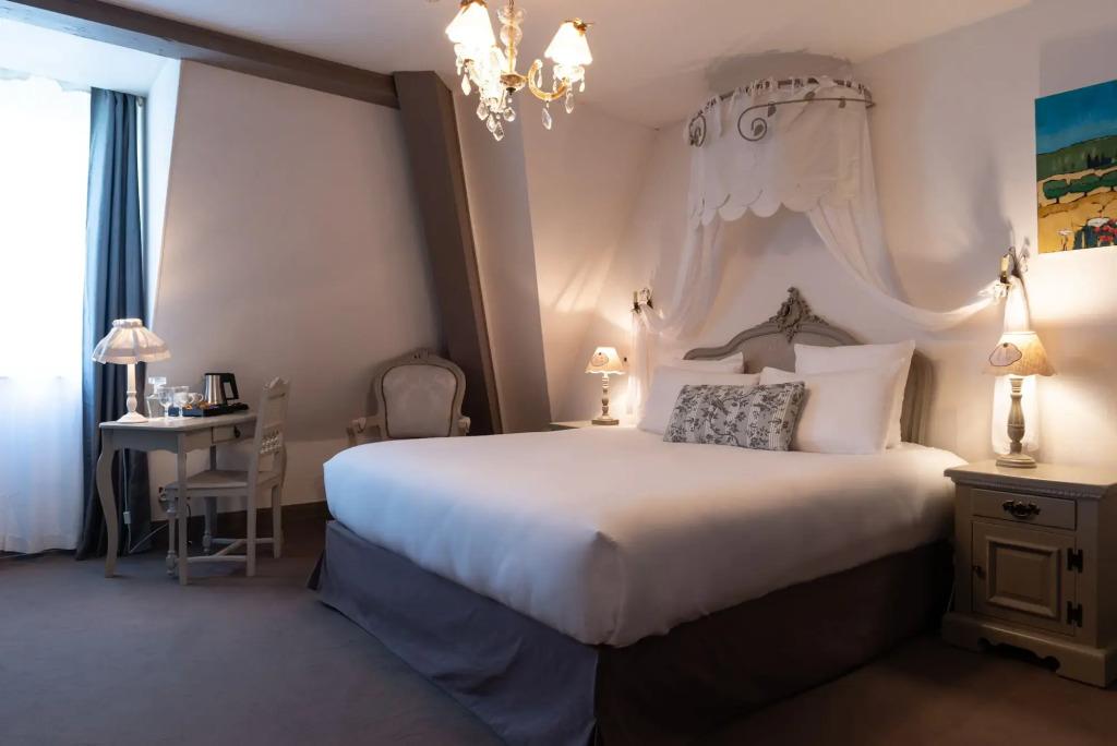 hotel image 12
