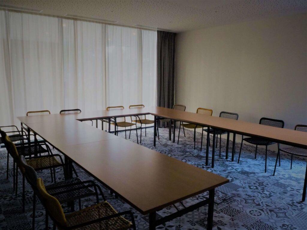 hotel image 13