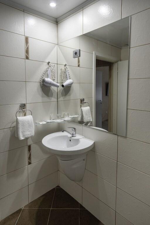 hotel image 16