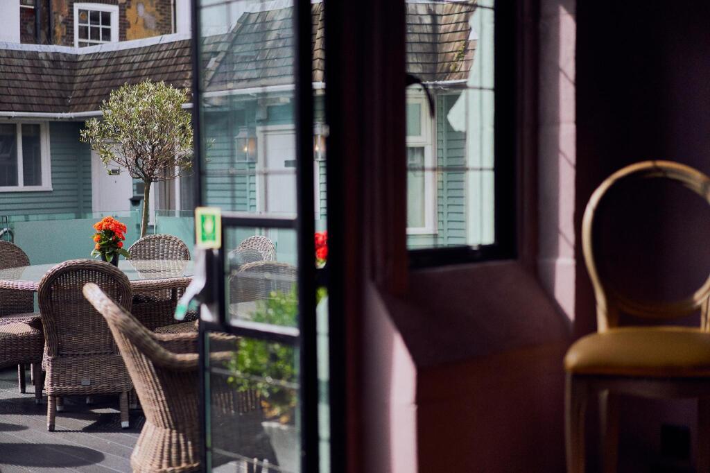hotel image 9