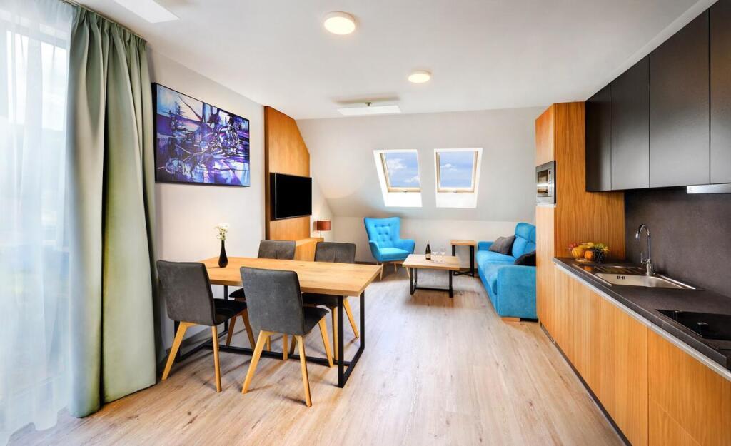 hotel image 12