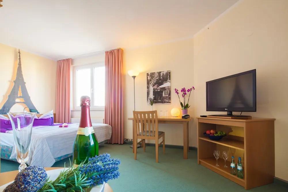 hotel image 9