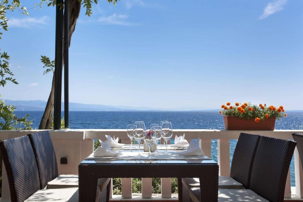 hotel image 16