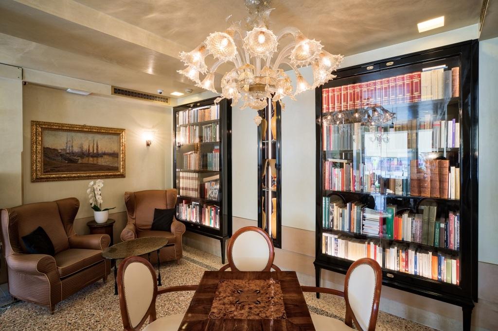 hotel image 12