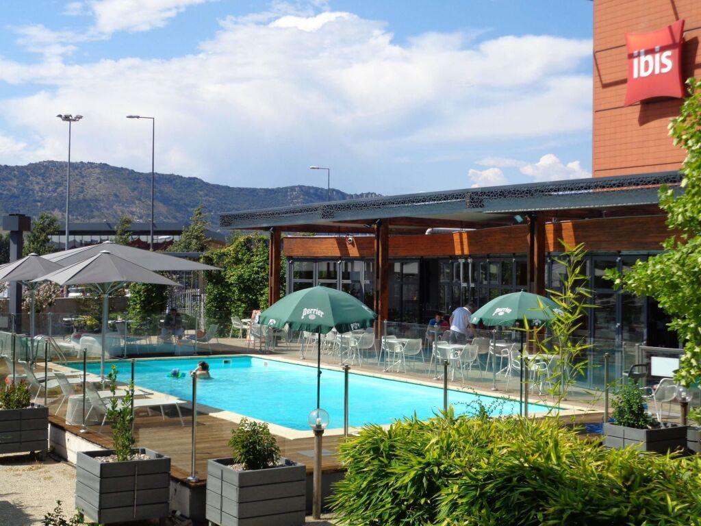 hotel image 10