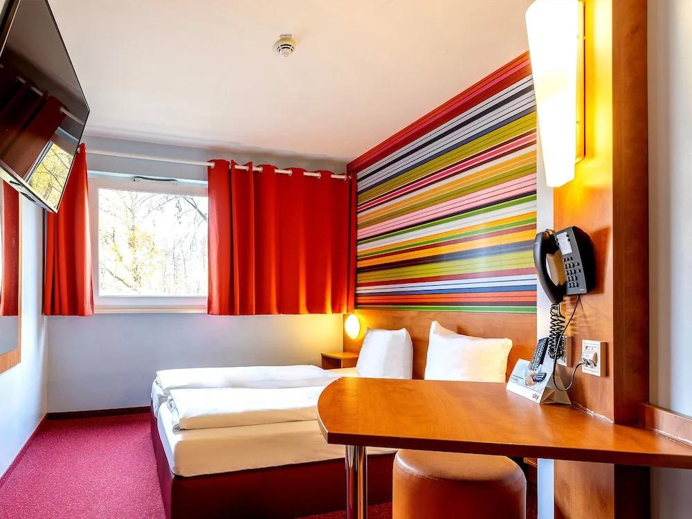 hotel image 13