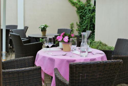 hotel image 9
