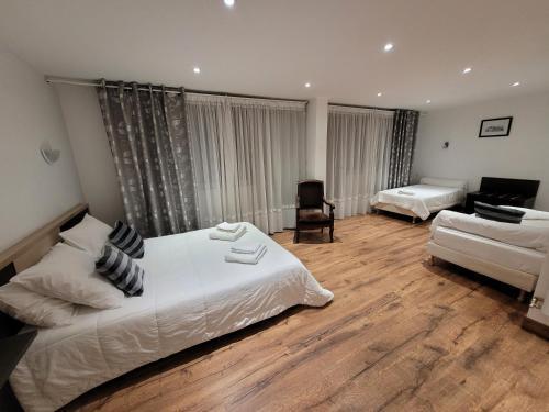 hotel image 10
