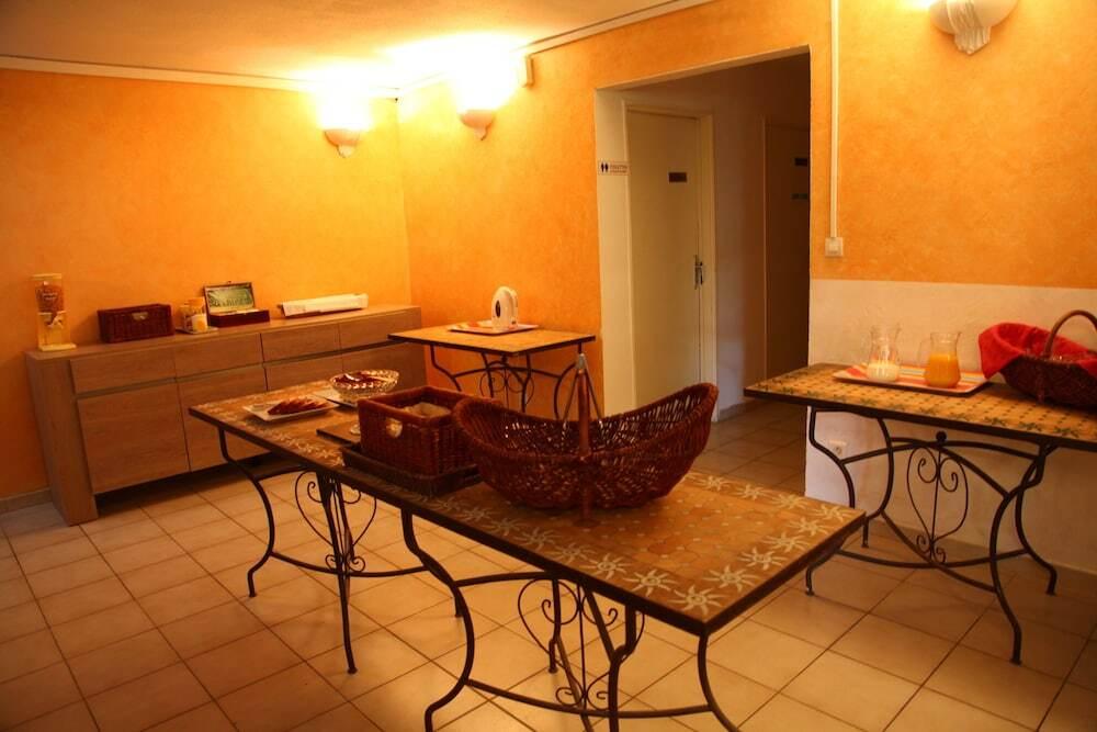hotel image 16