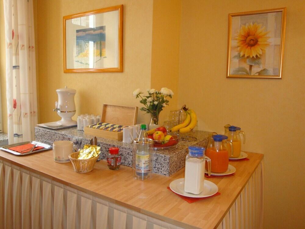 hotel image 11