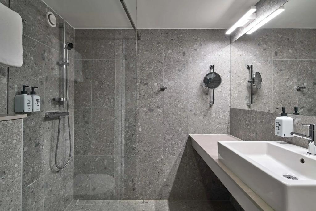 hotel image 7