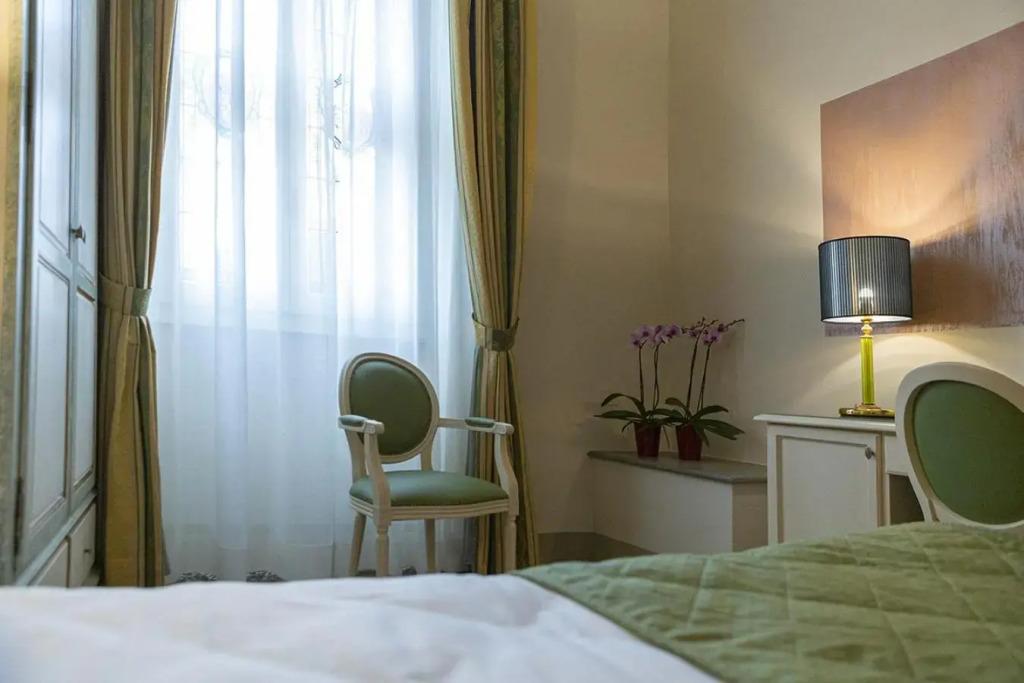 hotel image 10