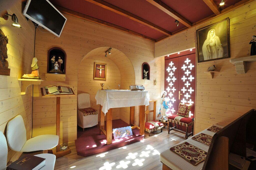 hotel image 13