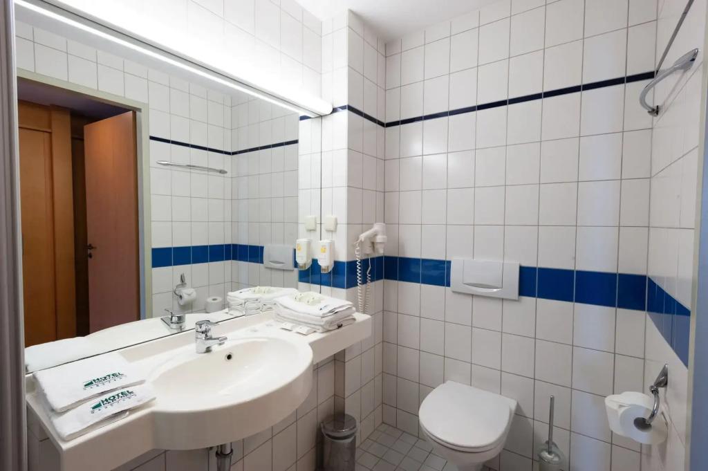 hotel image 16