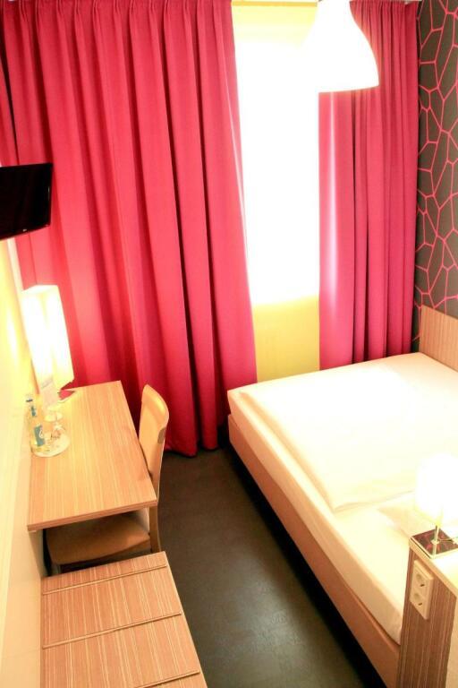 hotel image 13