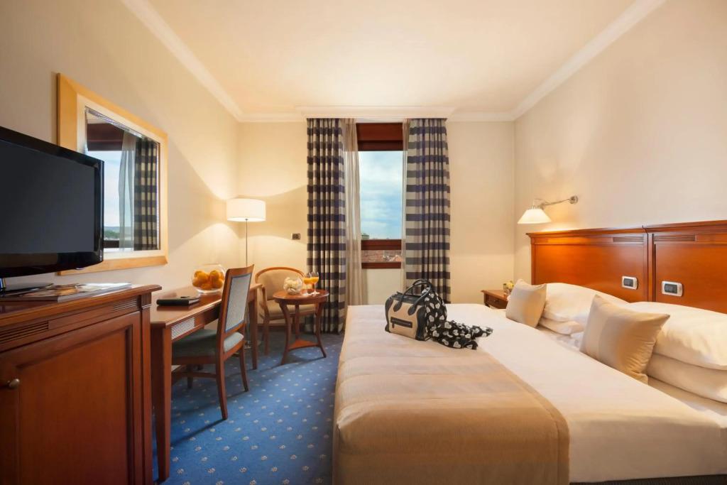 hotel image 36
