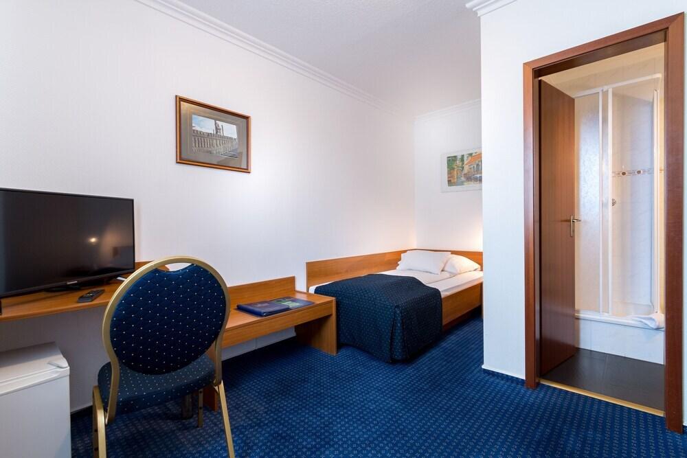 hotel image 9