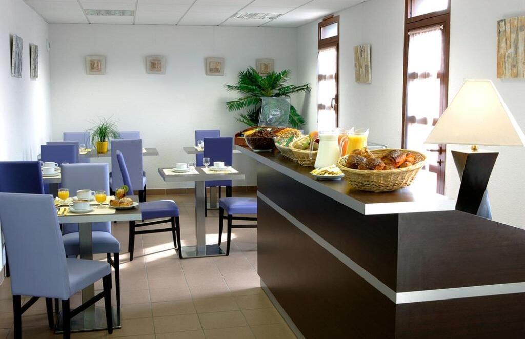 hotel image 12