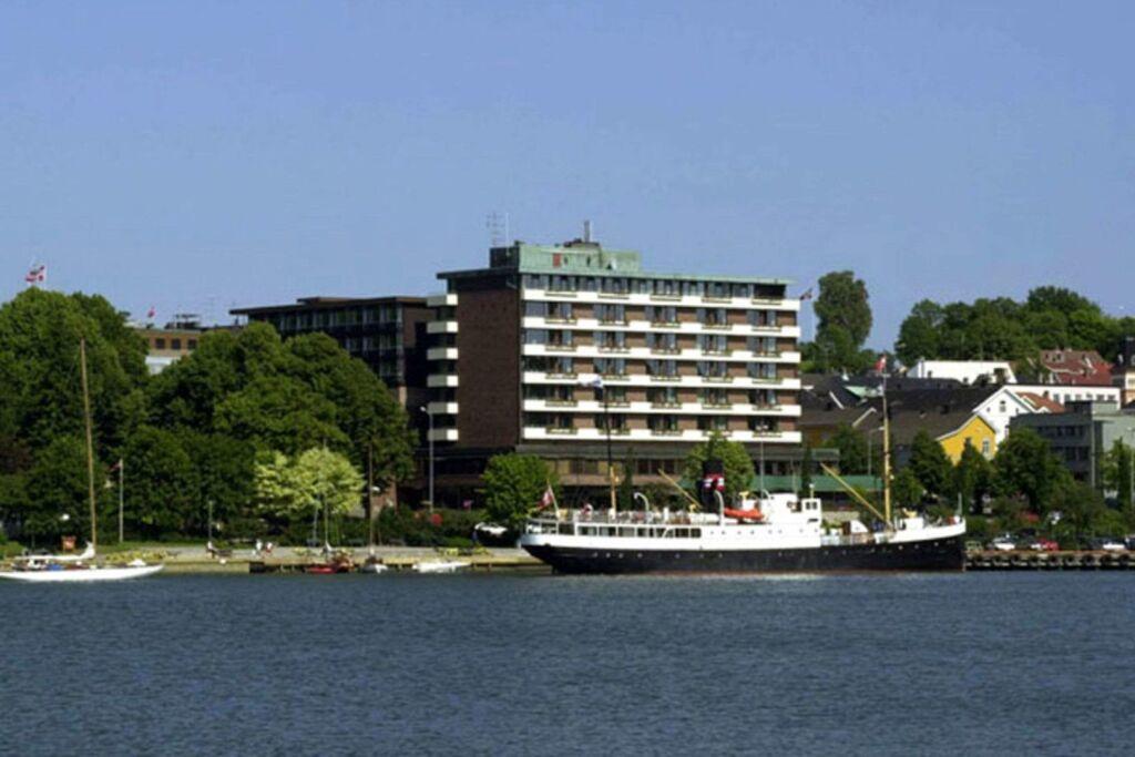 hotel image 8