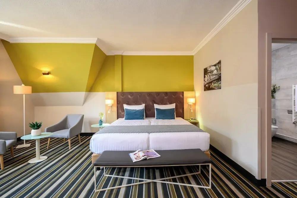 hotel image 16