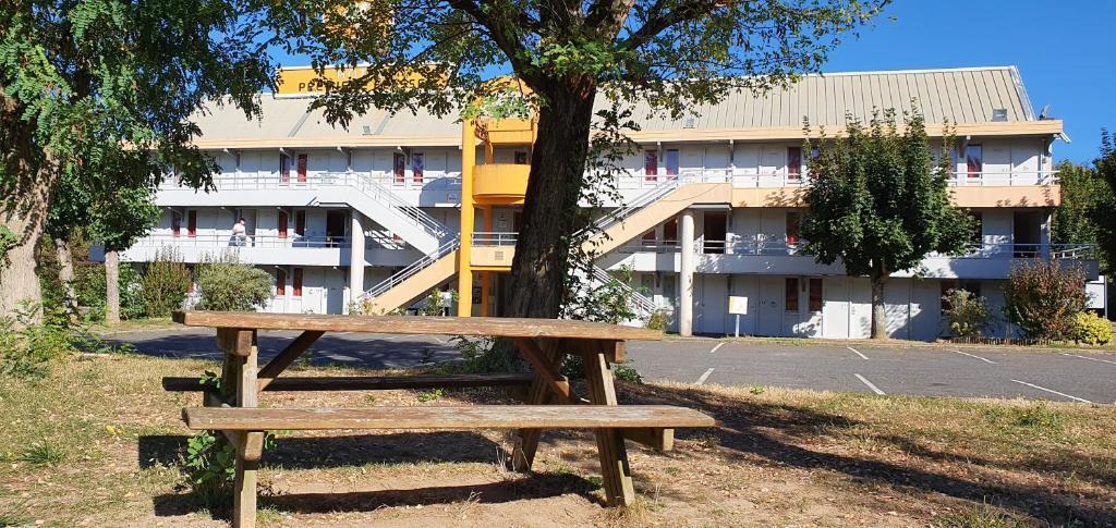 hotel image 10