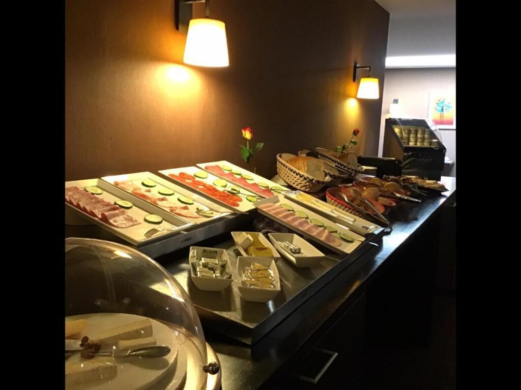 hotel image 10