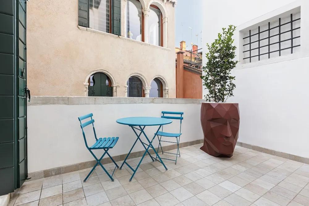 hotel image 16