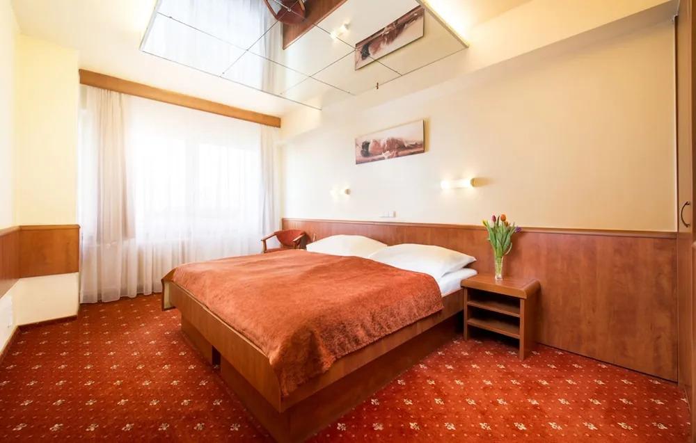 hotel image 16