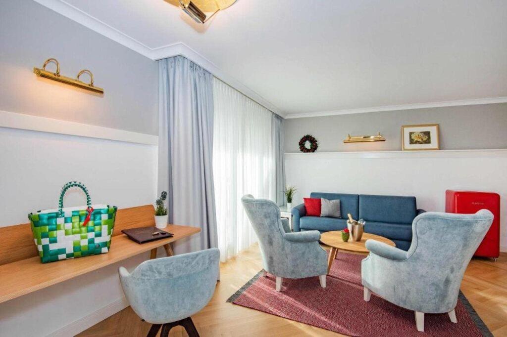 hotel image 16