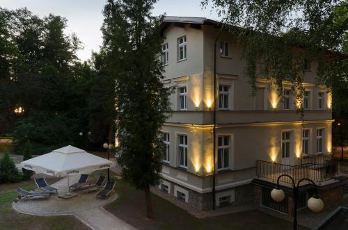 hotel image 11