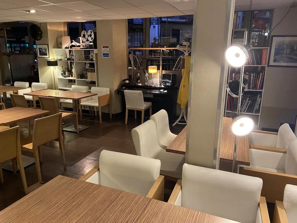 hotel image 12