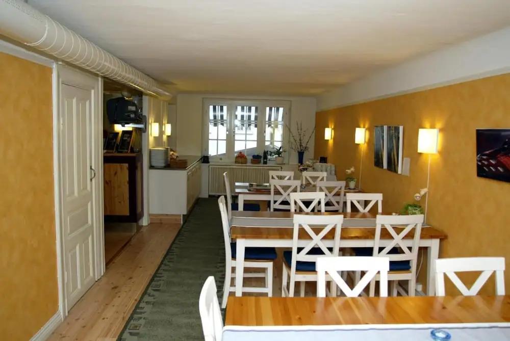 hotel image 10