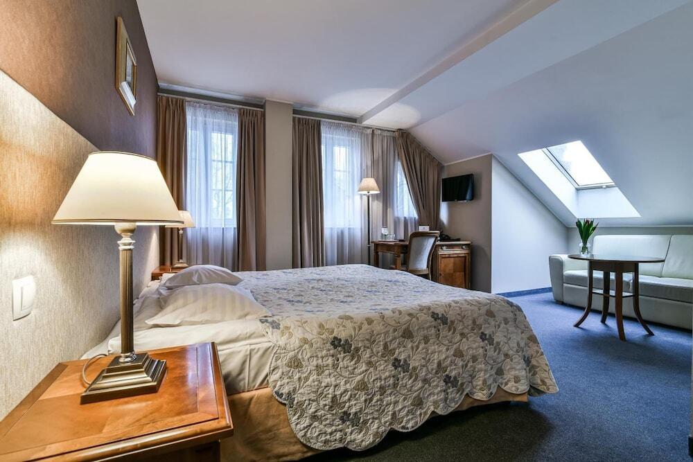 hotel image 9
