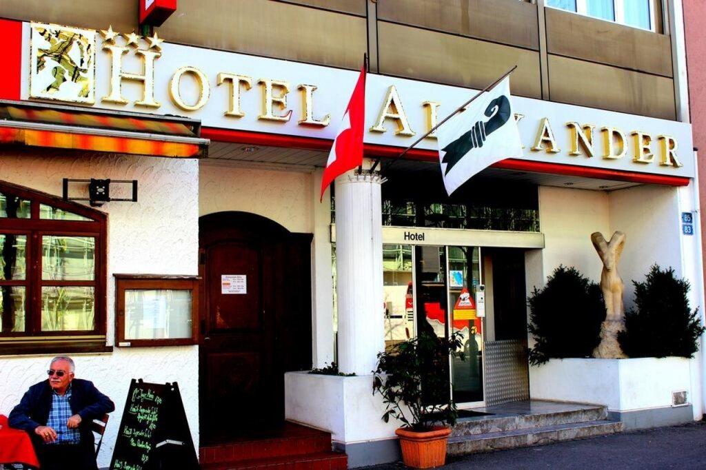 hotel image 9