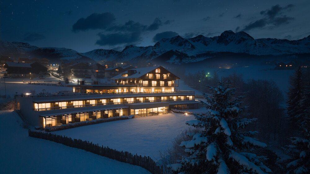 hotel image 11