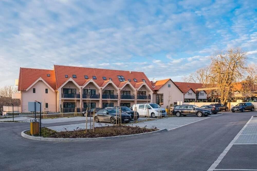 hotel image 12