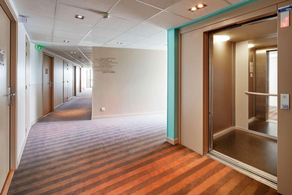 hotel image 11