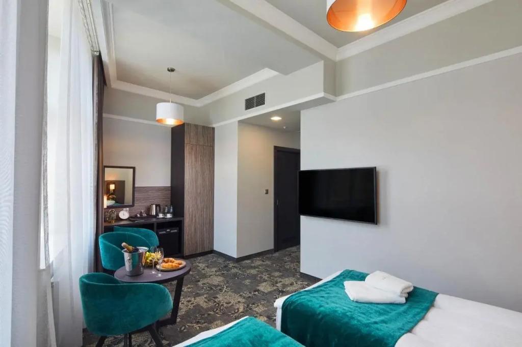 hotel image 9